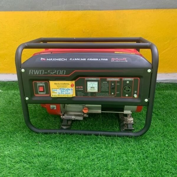 Barely Used 4.5KVA MAXMECH GASOLINE GENERATOR (RWD-5200)