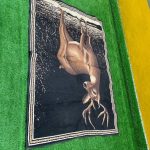 NEATLY USED CENTER RUG (010)