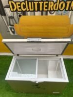 Barely Used 370L Snowsea Anti Rust Fast Freezing Deep Freezer With Glass Cover (BD-370G) - Image 8