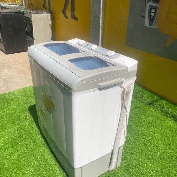 Barely Used Polystar 10KG Twin Tub Washing Machine( PV-WD10K)