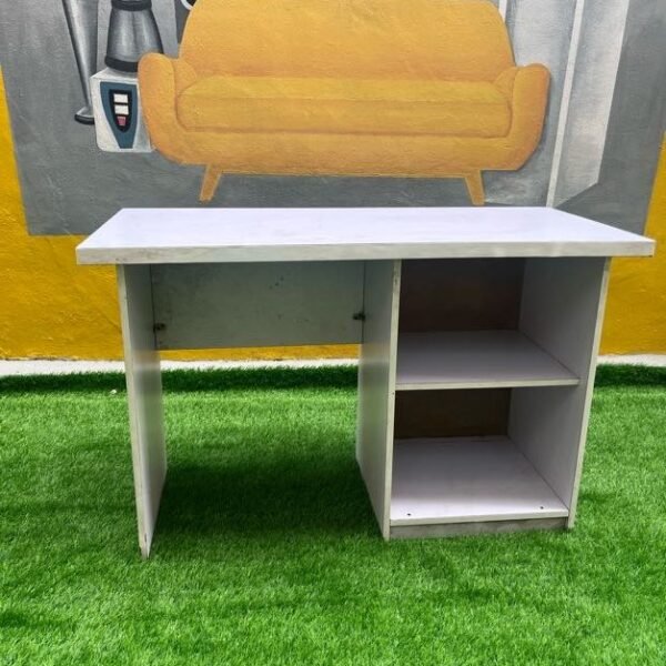 READING TABLE