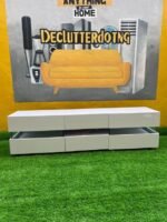 BARELY USED TOP QUALITY WHITE GLOSSY TV CONSOLE WITH LED LIGHT(005)