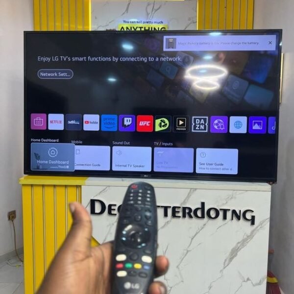 BARELY USED 70" LG THINQ AI 4K UHD SMART TV (70UN7380PVC)