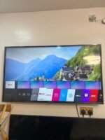 BARELY USED 50" LG WEB OS SMART TV(UM7340PVA) - Image 4