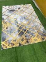 BARELY USED 7BY10 CENTER RUG(020) - Image 3