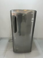 Barely Used 215 LITERS LG Smart Inverter REFRIGERATOR (GL-B221ALLB) - Image 7