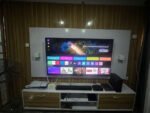 Barely used tv console with wall cladding (size not indicated) - Image 4