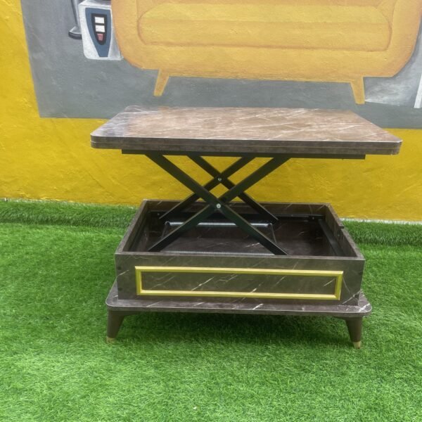 Neatly Used Top Quality Extendable Table