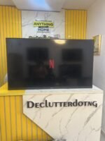 Barely Used 55inch Hisense 4k UHD Smart Tv (55b7100UW) ~ No carton and hanger - Image 3