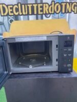 Barely Used 25L Lg Smart Inverter Microwave - Image 8