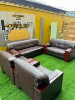 Barely Used Top Quality 7 Seater Lifemate Leather Chair - Image 3