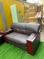 Barely Used Top Quality 7 Seater Lifemate Leather Chair - Image 13