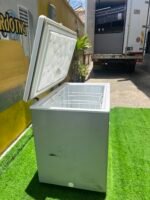 Slightly Rusted 319L 319L Inverter Chest Freezer, up to 50% Energy Saving, Fast Freezing from 5 Sides, 100 Hours Frozen After Power Outage, LED Lighting, Door Lock, External Handle - Image 3