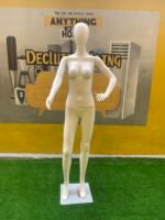 Barely Used White Mannequine - Image 3