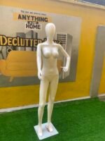 Barely Used White Mannequine - Image 7