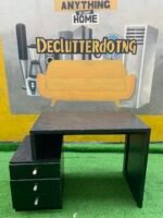 Barely Used Brown Office Table With Drawer - Image 6