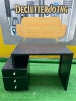 Barely Used Brown Office Table With Drawer - Image 3