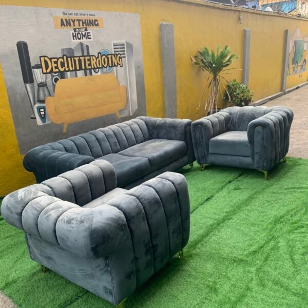 5 Month Used 5 Seater Top Quality Grey Sofa Set