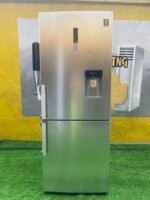 Barely Used 432L Samsung Digital Inverter Double Door Refrigerator With Dispenser