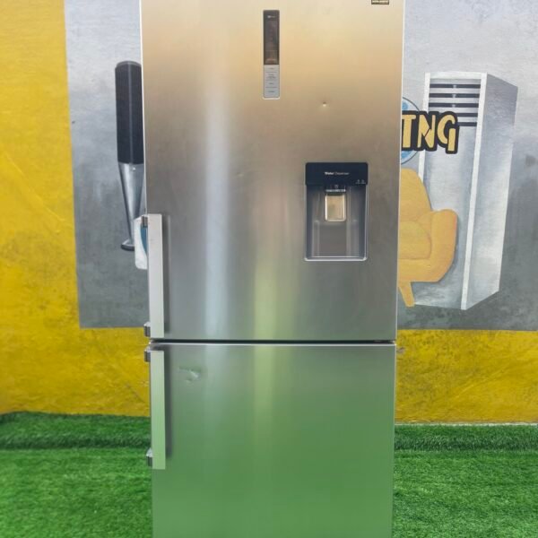 Barely Used 432L Samsung Digital Inverter Double Door Refrigerator With Dispenser