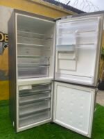 Barely Used 432L Samsung Digital Inverter Double Door Refrigerator With Dispenser - Image 7