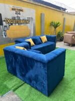 Relatively New 5 Seater Top Quality Sofa Set With Pillows - Image 8