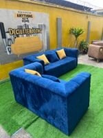 Relatively New 5 Seater Top Quality Sofa Set With Pillows - Image 4