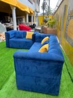 Relatively New 5 Seater Top Quality Sofa Set With Pillows - Image 10