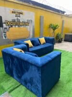 Relatively New 5 Seater Top Quality Sofa Set With Pillows - Image 9