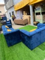 Relatively New 5 Seater Top Quality Sofa Set With Pillows - Image 3