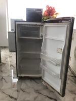 slightly rusted samsung Single Door refrigerator - Image 5