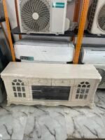 Neatly Used ROYAL FIRE PLACE TV CONSOLE( plug Needs To Be Changed) - Image 5