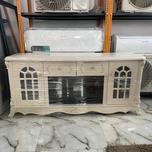 Neatly Used ROYAL FIRE PLACE TV CONSOLE( plug Needs To Be Changed)