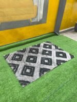 Barely Used 7by10 Black And Grey Shaggy Center Rug - Image 4
