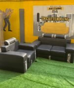Neatly Used Top Quality 3 Seater Black Leather Chair - Image 3