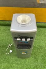 Barely Used Akai Water Dispenser - Image 6
