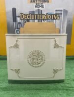 Barely Used Top Quality Glossy Wood White Reception Desk With Design - Image 4