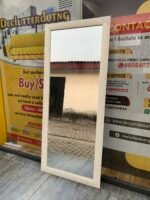 Barely Used Wall mirror -ajah