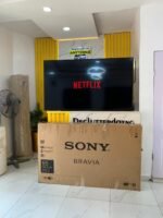 Relatively New 65Inch Sony Bravia 4k SMART TV - KD-65X7000G - Image 7