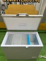 Barely Used Scanfrost 250L Chest Freezer SFL250PRE - Image 7