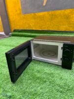 Barely Used Hisense 20L Microwave black(H20MOBMG0 - Image 9