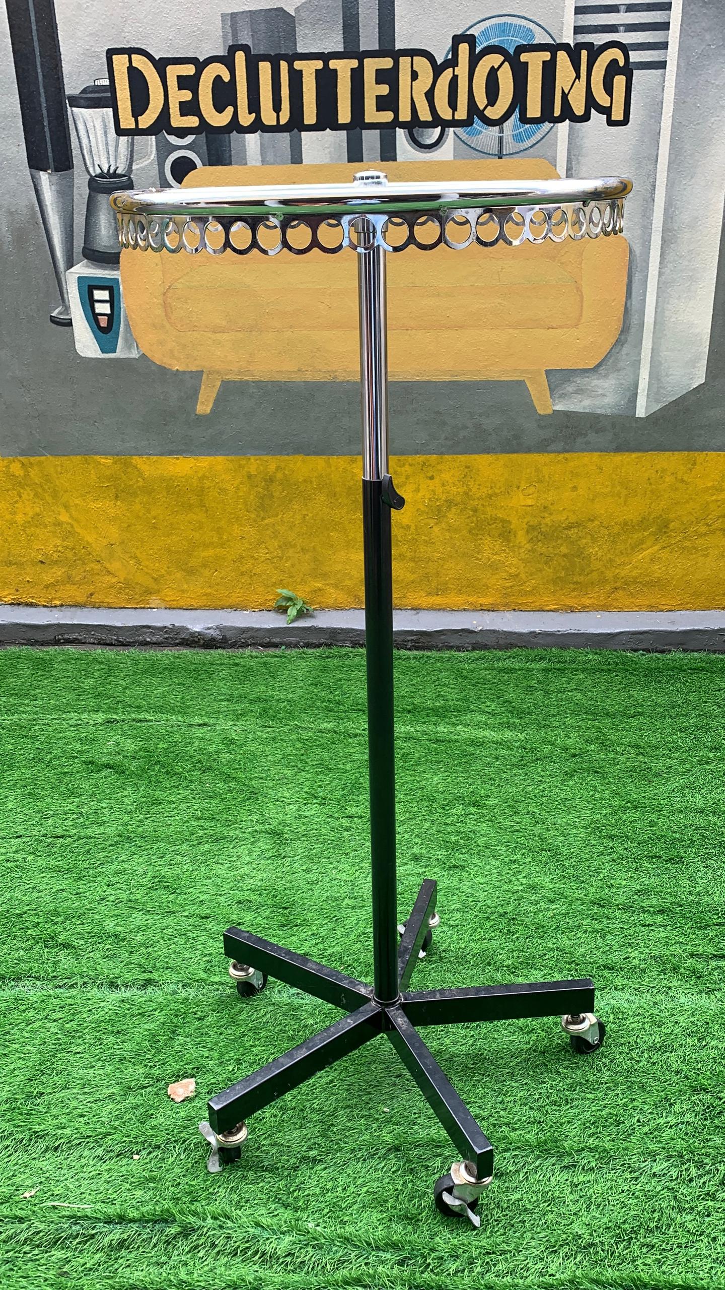 8e32c7e1-2fd5-4758-b8f3-fd5a5e3149f2 3 Month Used Circle Height Adjustable Rotatable Garment Clothing Hanger Stand - Image 1