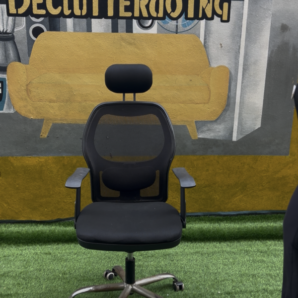 Neatly Used Black Office Chair With Headrest And Back Support
