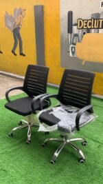 Brand New Executive Swivel Classic Office Chair - Image 3