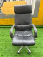 Neatly Used Large Executive Office Table With Executive Office Chair (chair slightly peel and table needs adjustment) - Image 13