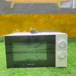 Neatly Used 20L Hisense Microwave 700W (H20MOWS10)