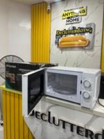 Neatly Used 20L White Hisense Microwave(H20MOWS10) - Image 4
