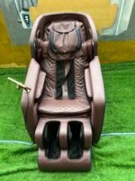 Relatively New Full Body Massage Chair - Image 6