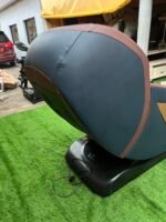 Relatively New Full Body Massage Chair - Image 7