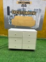 Neatly Used Top Quality White Glossy Wood Chest Drawer With Six Drawer Compartment